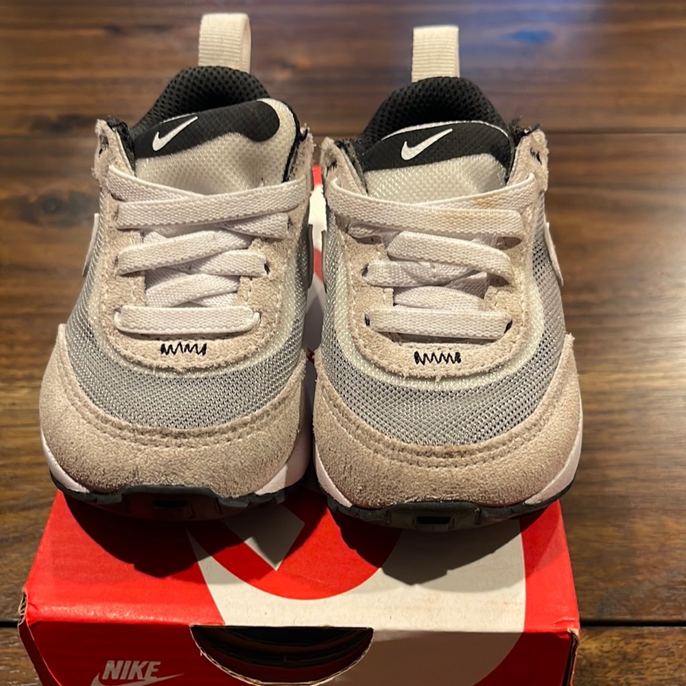 Nike Waffle One